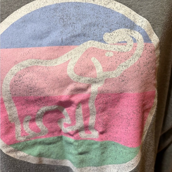 Crown & Ivy Gray pastel Elephant Graphic Sweatshirt vintage 90’s - Picture 3 of 11